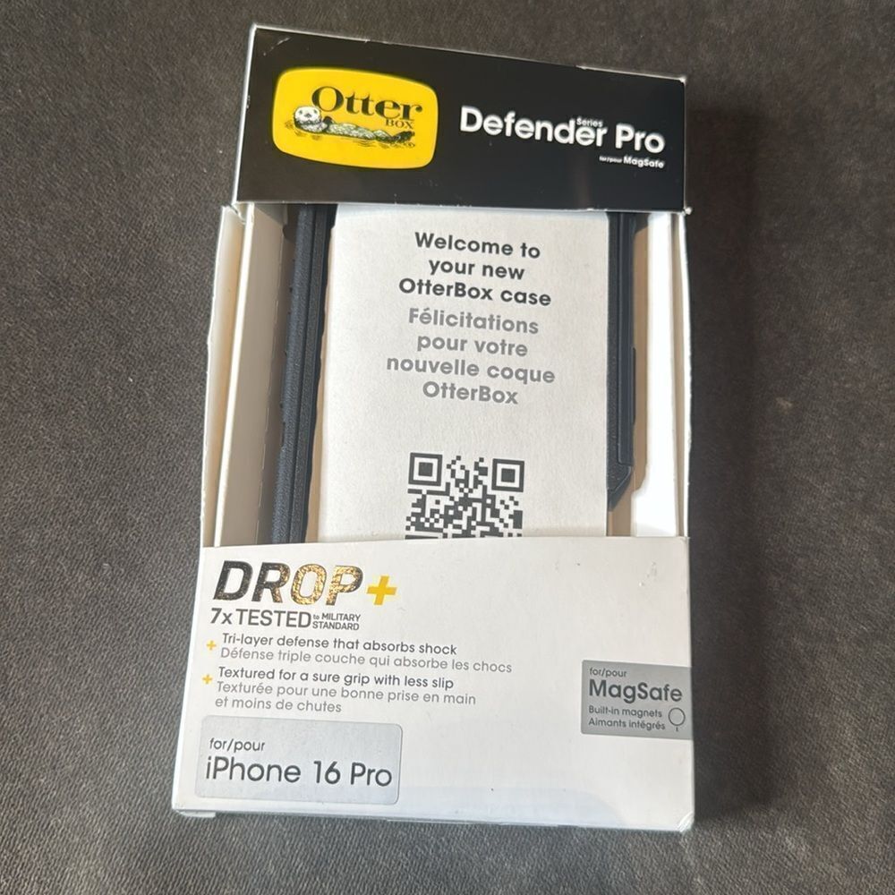 OtterBox Defender Pro Black iPhone 16 Pro Case MagSafe NEW Open Box